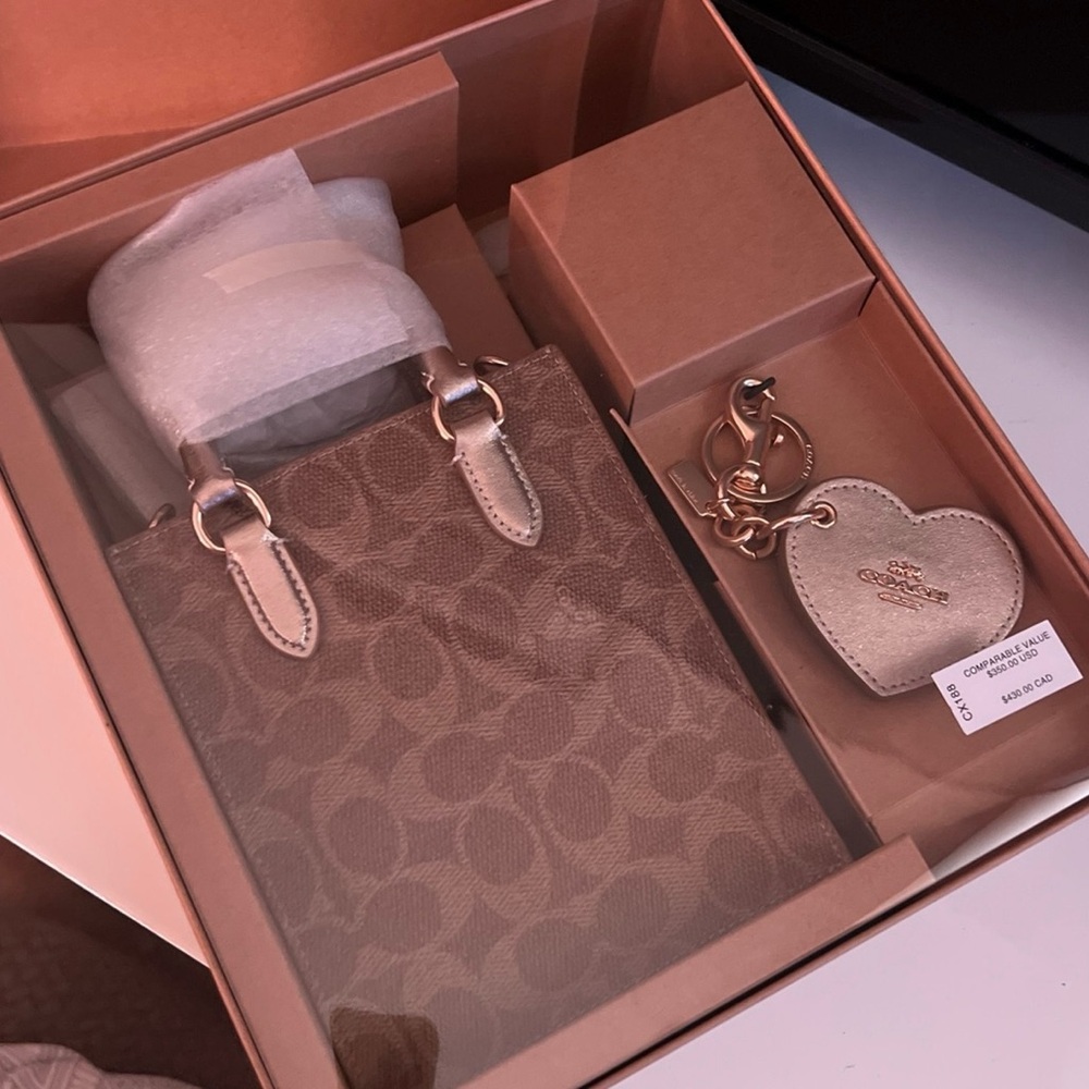 Coach Tan Signature Tote Bag with Heart Keychain